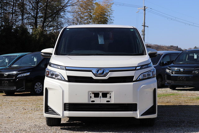 ヴォクシー 1.8 X ハイブリッド 0440333 ｜ PapaMama CAR'S