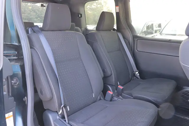 マフォクシーV 1枚　150円 ヴォクシー 1.8 V ハイブリッド 0316863 ｜ PapaMama CAR'S