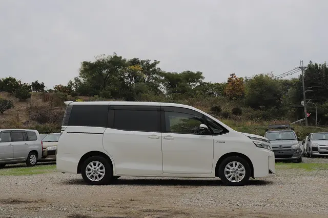 3246548様の専用ページ クラフト紙ラベル ライトブラウン 茶封筒用 A4 12面｜HISAGO ヒサゴ